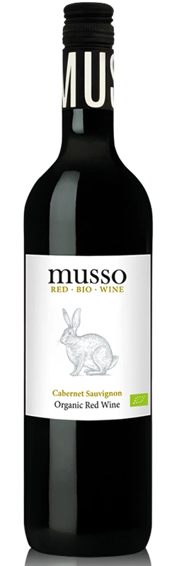 Musso Cabernet Sauvignon Bio Rotwein freigestellt vor weißem Hintergrund