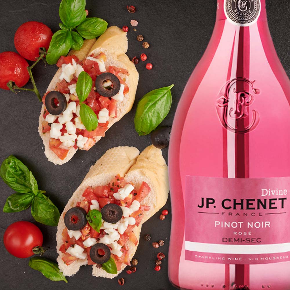 JP.Chenet Divine Pinot Noir Rosé, halbtrocken, 0,75l