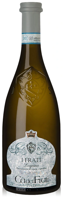 Flasche Cà dei Frati Lugana Wein freigestellt vor weißem Hintergrund, klar und hochwertig präsentiert als italienischer Weißwein vom Gardasee